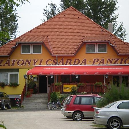Zatonyi Csarda Panzio Dunasziget Bagian luar foto