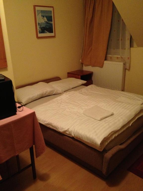 Zatonyi Csarda Panzio Dunasziget Ruang foto